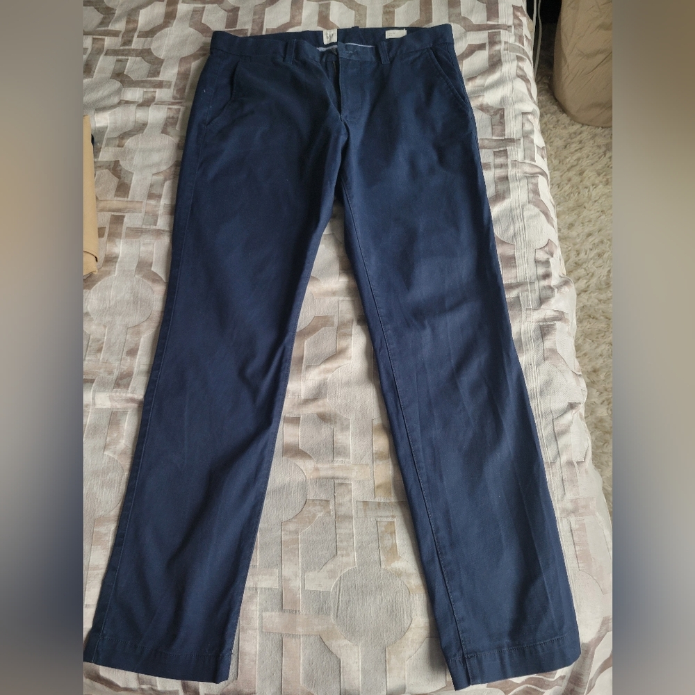 Gap men's slim fit casual cotton pants, 32W 30L